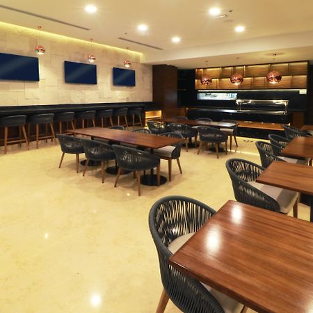 Holiday Inn & Suites - Puerto Vallarta Marina & Golf By Ihg Extérieur photo