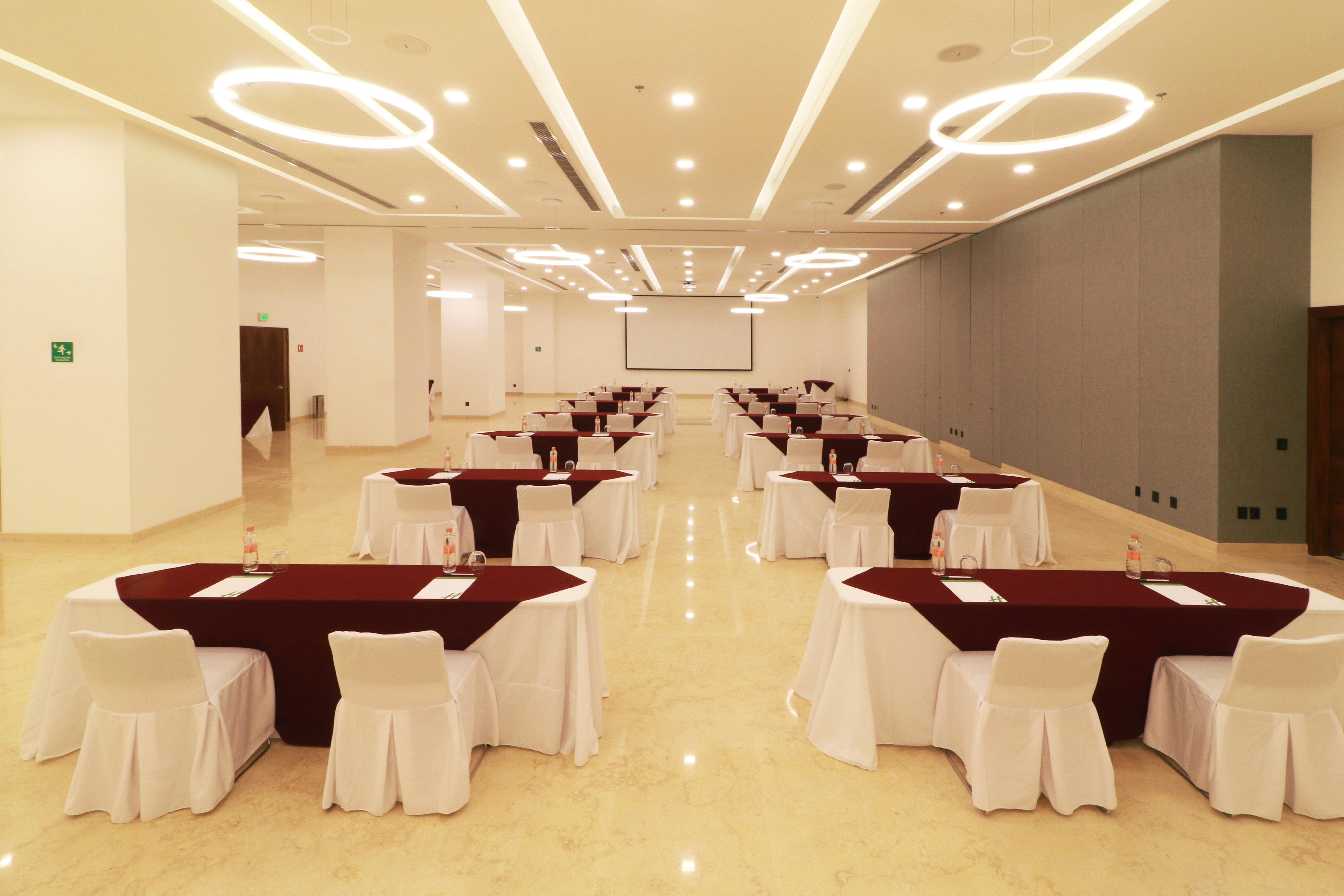 Holiday Inn & Suites - Puerto Vallarta Marina & Golf By Ihg Extérieur photo