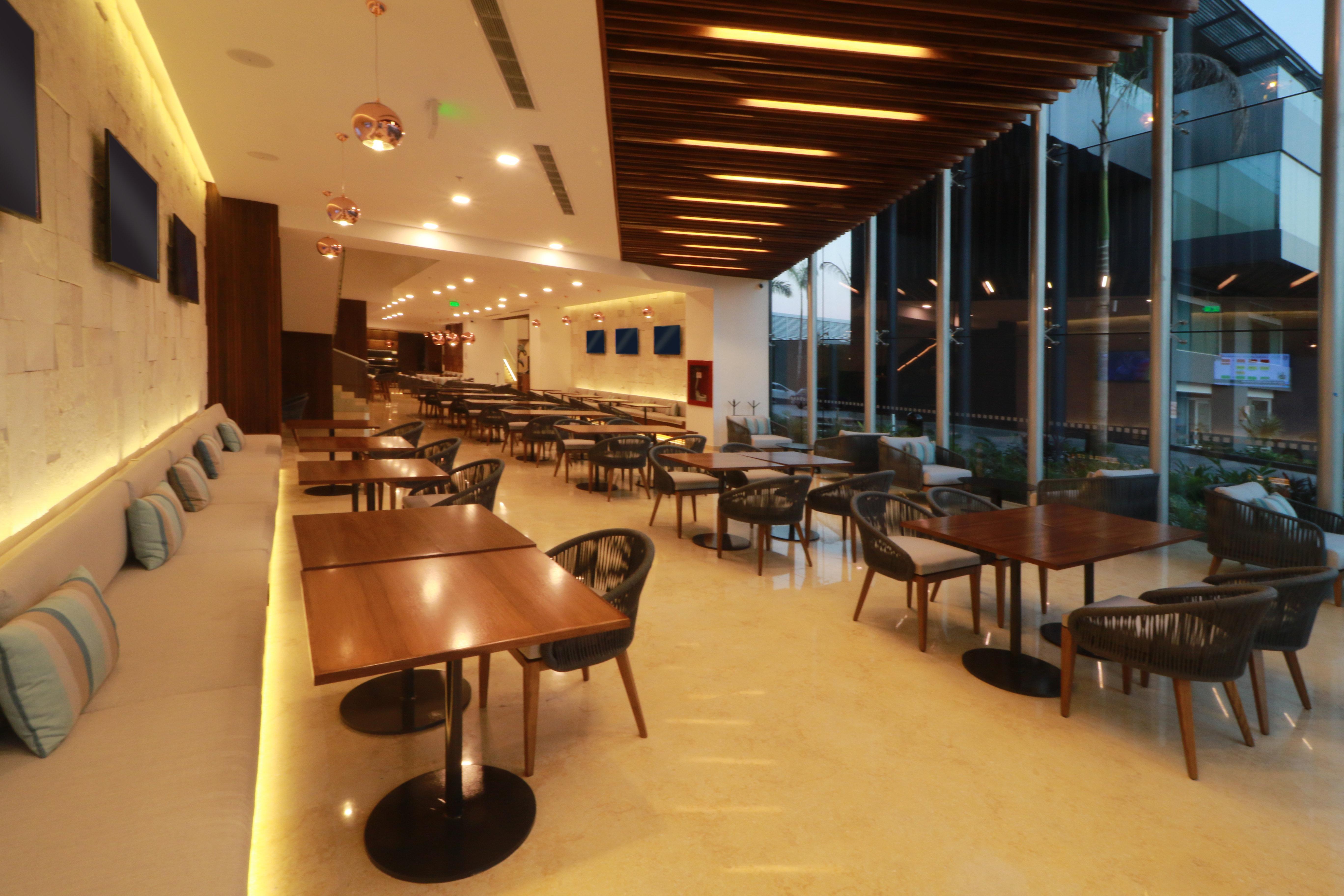 Holiday Inn & Suites - Puerto Vallarta Marina & Golf By Ihg Extérieur photo