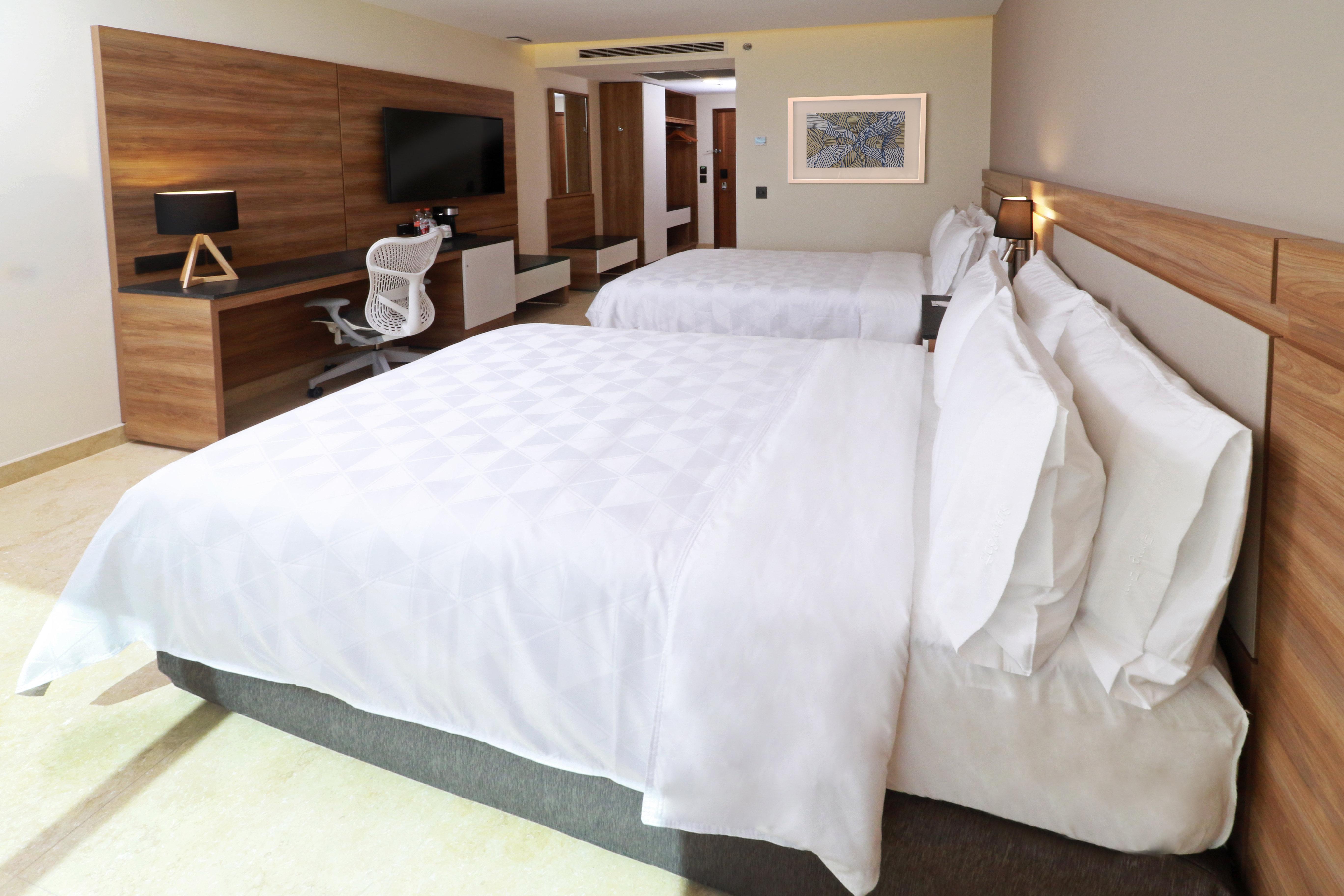 Holiday Inn & Suites - Puerto Vallarta Marina & Golf By Ihg Extérieur photo