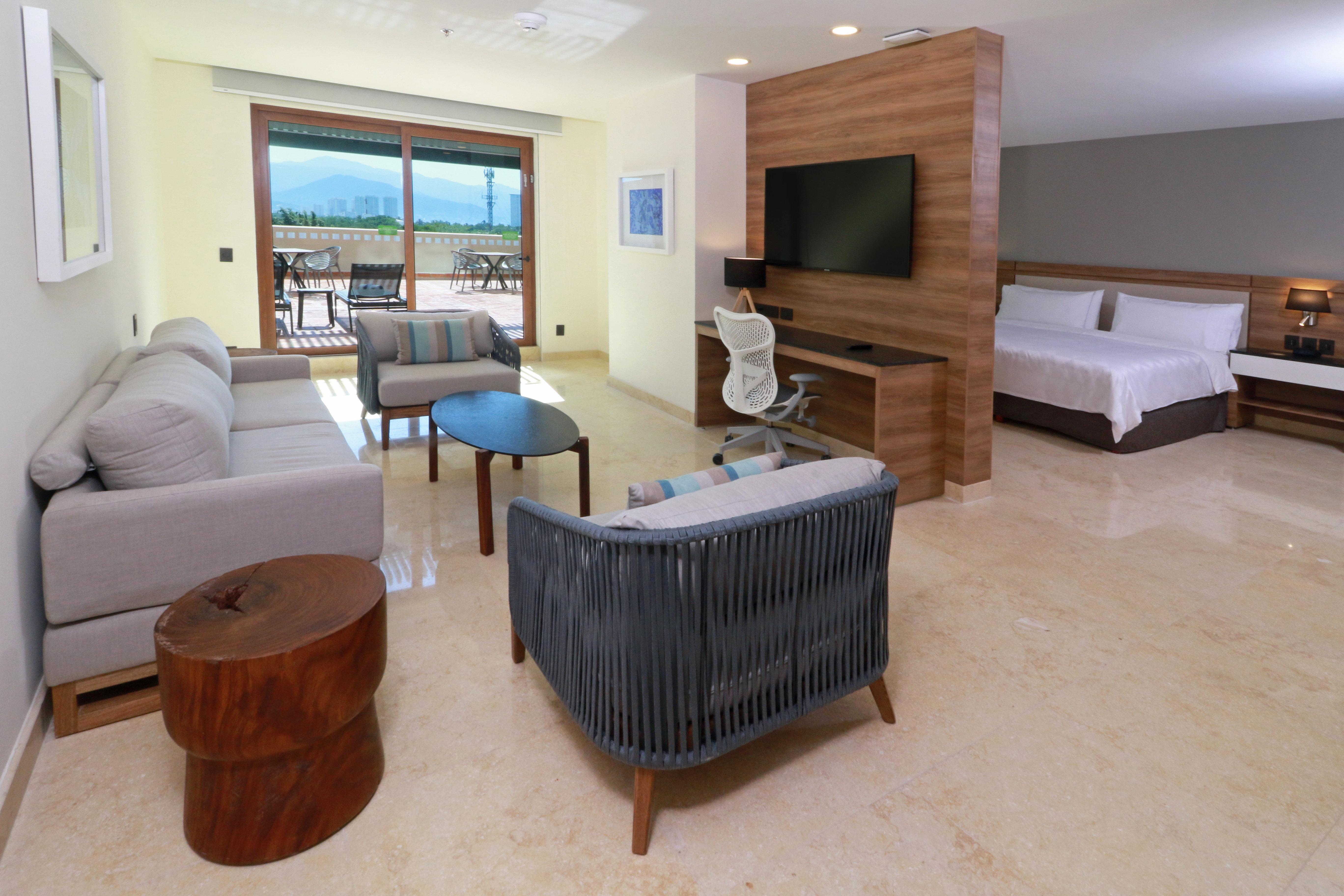 Holiday Inn & Suites - Puerto Vallarta Marina & Golf By Ihg Extérieur photo